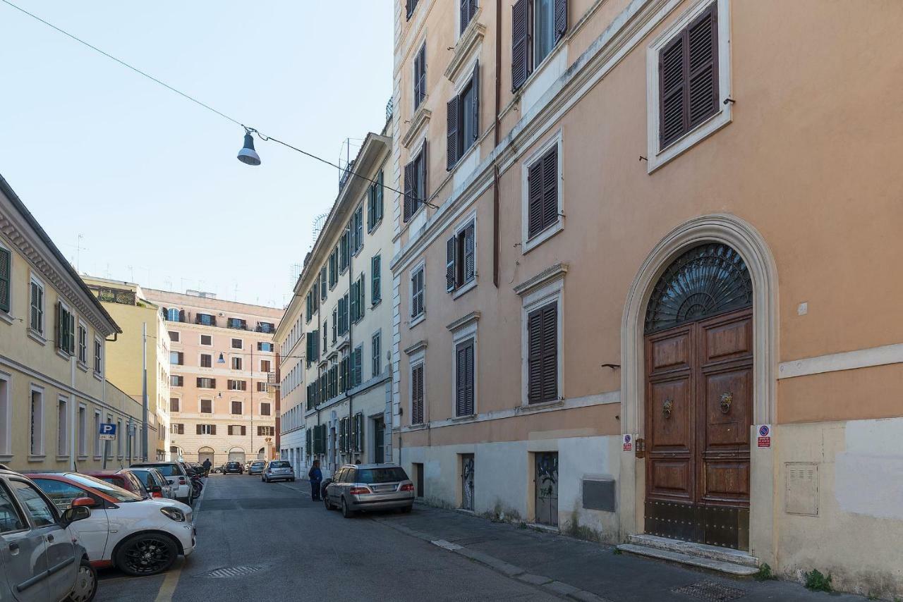 San Giovanni & Colosseo Roomy Flat Rome Exterior photo