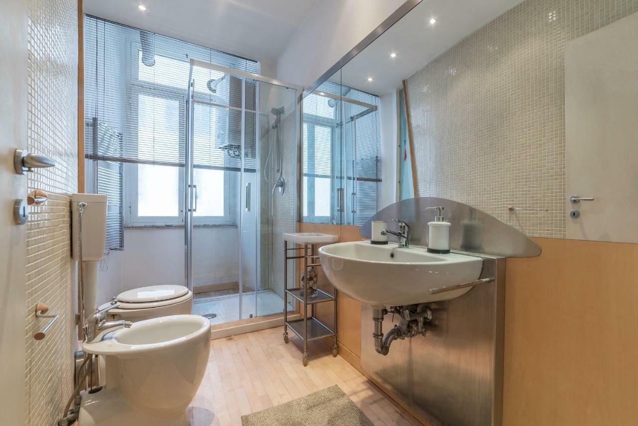 San Giovanni & Colosseo Roomy Flat Rome Exterior photo