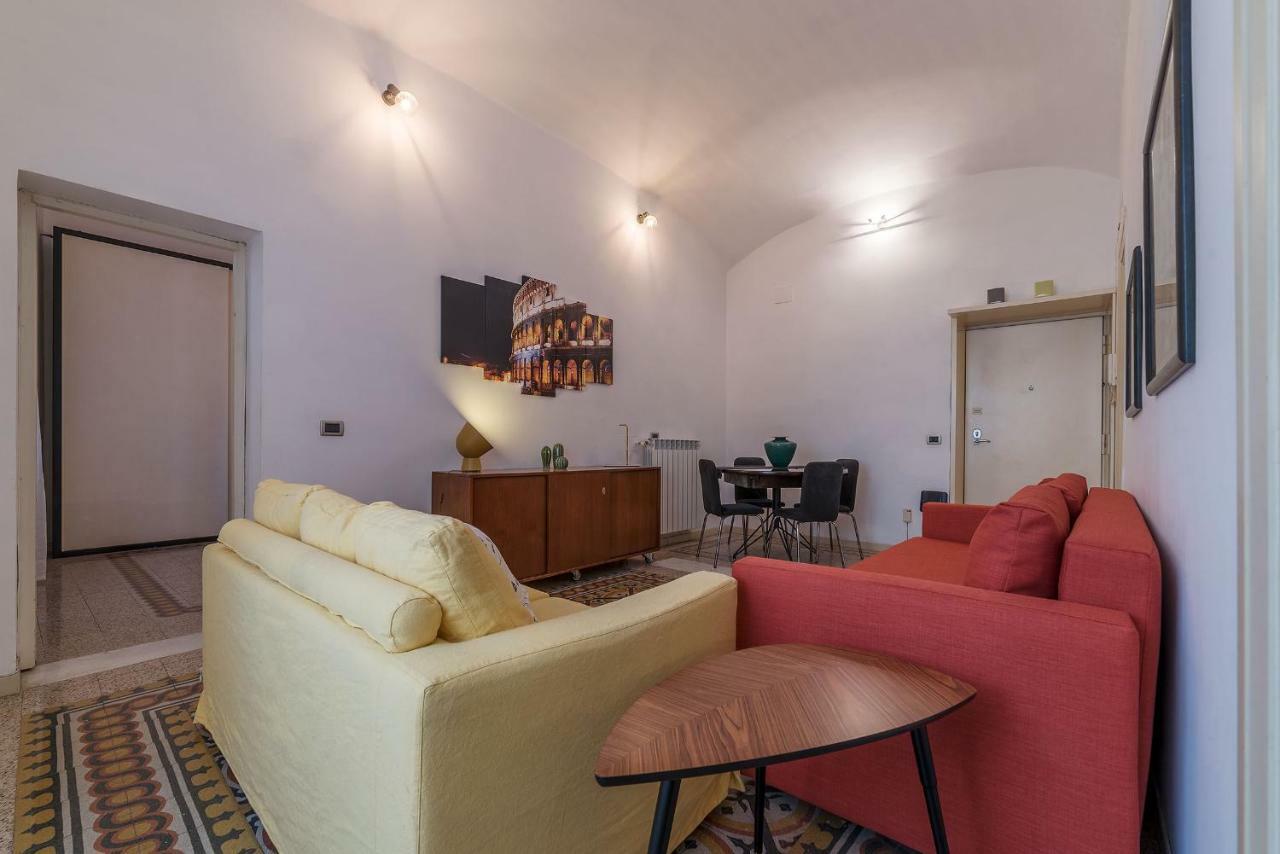 San Giovanni & Colosseo Roomy Flat Rome Exterior photo